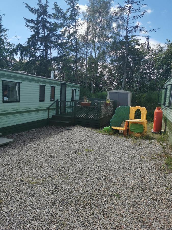Lochlands Caravan Park X Villa Forfar Buitenkant foto